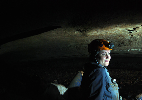 Wanetta caving in Smallin